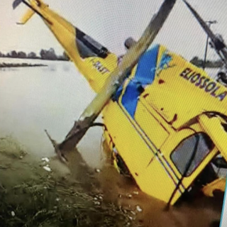 Elicottero dell'Eliossola caduto nel ravennate, ferite 4 persone a bordo