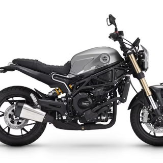 Benelli Leoncino 800: la potenza e l'eleganza in moto
