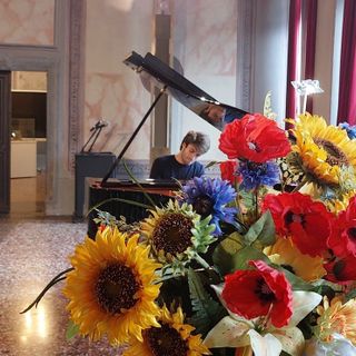 Successo per il pianista domese Amir Salhi sul Lago di Garda