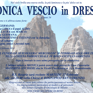 Monica Vesci in Dresti di anni 54