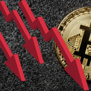 Bitcoin supera l'argento e punta a Google e Amazon: un nuovo orizzonte per le criptovalute