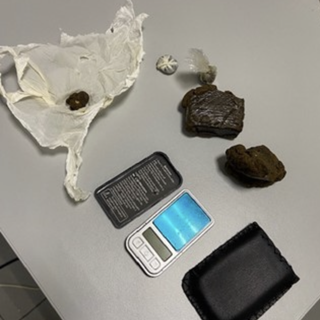 Domodossola, trovato con hashish e bilancino: giovane deferito all’Autorità giudiziaria