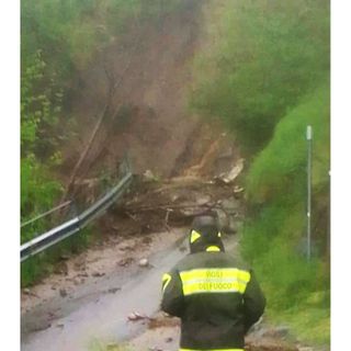 Maltempo nel VCO: frane, allagamenti ed evacuazioni. Bloccata anche la ferrovia