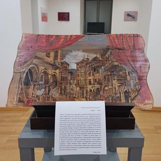 &quot;Sipario&quot;, l'opera dell'artista domese Stefania Tagliabue in mostra a Messina