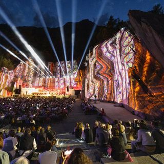 Tones Teatro Natura annuncia la nuova stagione: tra gli ospiti Tony Hadley e Joan Thiele