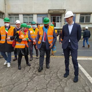 In 200 al 'porte aperte' della Hydrochem alla vigilia della Festa dei lavoratori FOTO
