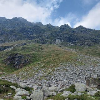 Sono un uomo e una donna inglesi i due alpinisti precipitati in Valle Antrona
