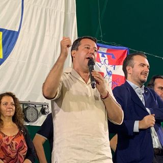 Salvini dal palco della Prateria lancia la campagna elettorale della Lega FOTO