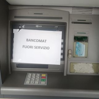 Crodo, bancomat fuori servizio da diverse settimane