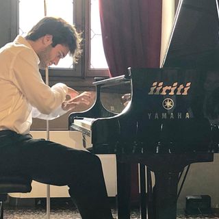 Nuovi riconoscimenti artistici per il pianista domese Amir Salhi