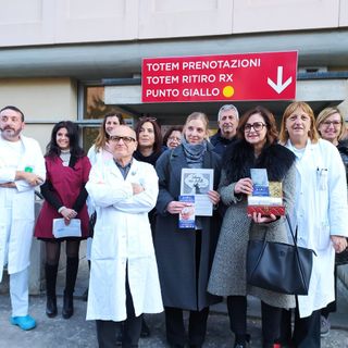I Donatori Ossolani di Midollo Osseo regalano 300 chiavette Usb per il ritiro dei referti di Radiologia FOTO E VIDEO