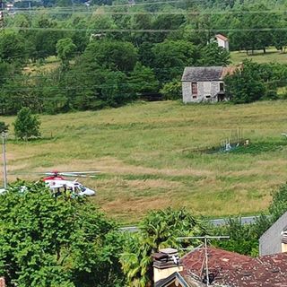 Cade da 3 metri, grave un 70enne