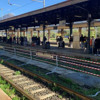 Guasto alla linea elettrica, treni fermi tra Domo e Briga