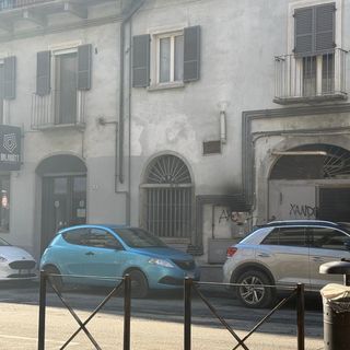 Fiamme da un contatore in via Cadorna FOTO E VIDEO