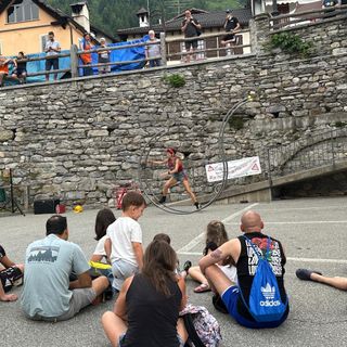 Magia e poesia tra i monti: la domenica di “Castelli in Aria” incanta Villette