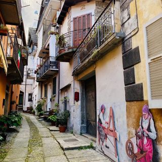 Passeggiando si impara: a Malesco una visita guidata nel centro storico