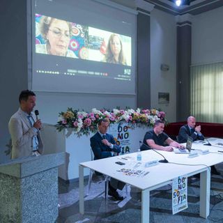 La “luccicanza” è il tema della quarta edizione di Domosofia