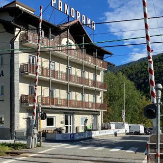 Malesco, chiusa la SS 337 per lavori al passaggio a livello