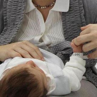 Bonus mamme lavoratrici: fino a 480 euro per chi ha redditi sotto i 40mila euro