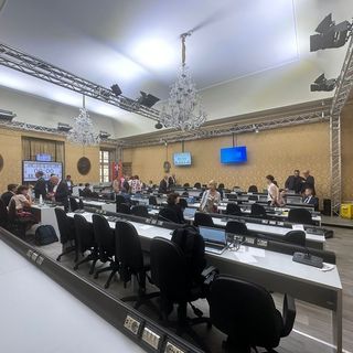 Non c’è il numero legale, Consiglio regionale nel caos: “Maggioranza in campagna elettorale”