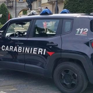 Ha sottratto oltre 17mila euro all'anziano che assisteva: badante arrestata per circonvenzione di incapace