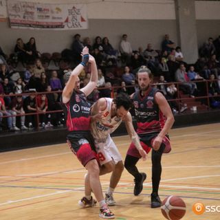 Basket, in D vince Omegna e scavalca Domo