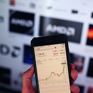 Titoli tech: facciamo il punto sulle strategie più gettonate per investire su Amazon