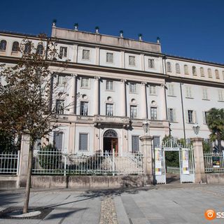 Con monsignor Antonio Staglianò il primo incontro della rassegna &quot;La ricerca del limite&quot;