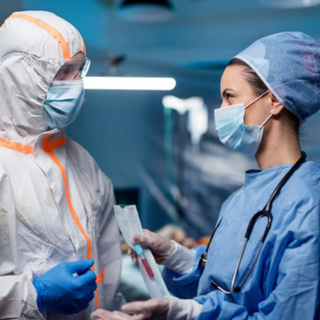 I nuovi contagi sono 902, cresce ancora la pressione ospedaliera (+61)