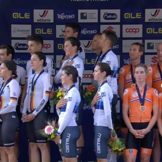 Ciclismo, un altro capolavoro di Pippo ed Elisa