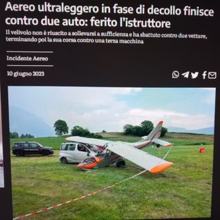 L'ultraleggero dopo l'incidente (Foto tratta dal giornale Il Nuovo Trentino)