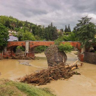 Nella foto: il corso d'acqua che attraversa Mercato Saraceno (foto tratta del sito del Comune)