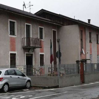 Contratto di luce e gas sottoscritto a insaputa del cliente: denunciata l'operatrice