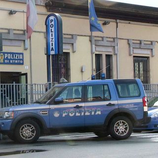 Obbligo di soggiorno per 3 anni a carico di un domese. Aveva ripetutamente molestato una giovane