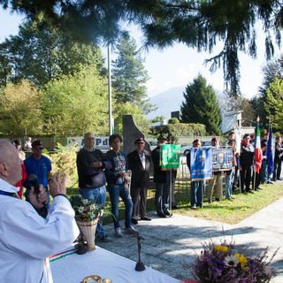 Domo, la sezione paracadutisti festeggia il 60° anniversario