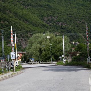 Pallanzeno, una nuova rotatoria per mettere in sicurezza la zona del passaggio a livello