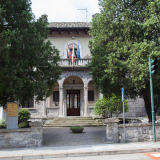 &quot;Via le piante  infestanti dal Rio Palera&quot;
