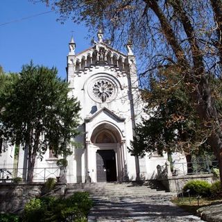 Caccia alle uova per i bambini dell'oratorio di Vogogna