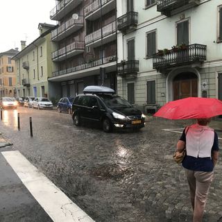 MeteoSvizzera: “Piogge intense dalla serata, domani temporali con accumuli consistenti”
