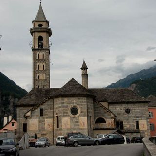 Varzo, i fanti celebrano il centenario del monumento ai caduti