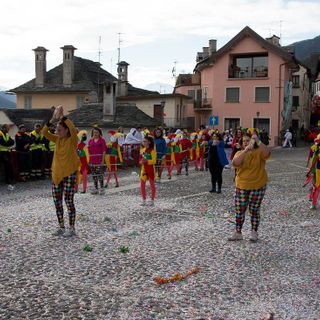 Il Carnevale Vigezzino alla “conquista” dell’Ossola