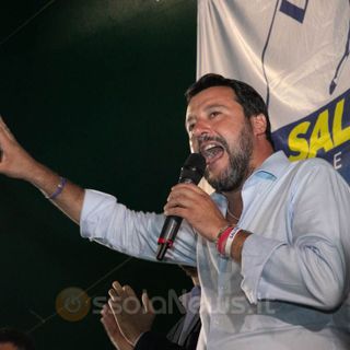 Salvini propone di abbassare le bollette con i soldi dell'idroelettrico, ma va contro la legge del suo stesso partito in Piemonte e in Lombardia