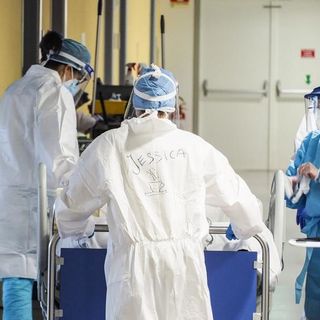“Nuovo sistema di conteggio dei positivi ricoverati è un gioco delle tre carte”