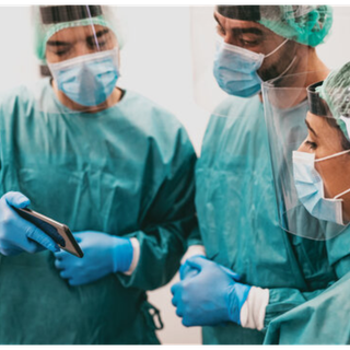 Scendono sotto i 2000 i contagi, ma da ieri si sono registrati 63 decessi