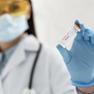 Superato un milione di vaccinazioni: prima regione per popolazione immunizzata con la seconda dose