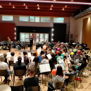 I ragazzi delle Floreanini a lezione di musica con Elisa Marchetti