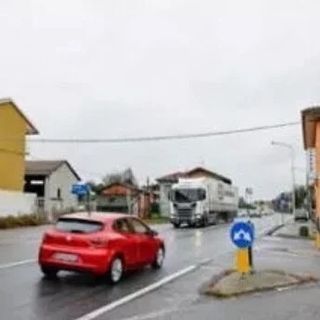 Incidente a Suno, i cittadini lanciano una petizione: &quot;Occorre installare un semaforo&quot;