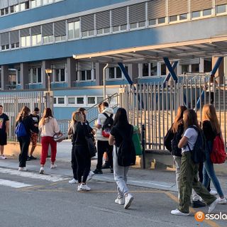 Lettera dei genitori degli studenti: chiedono che si torni ai vecchi orari