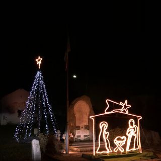 Rumianca illuminata per le feste di Natale