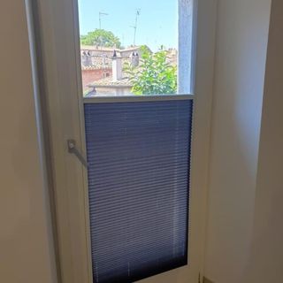 Come ridurre l’ingresso della luce del sole in casa durante l’estate? Le principali soluzioni da adottare
